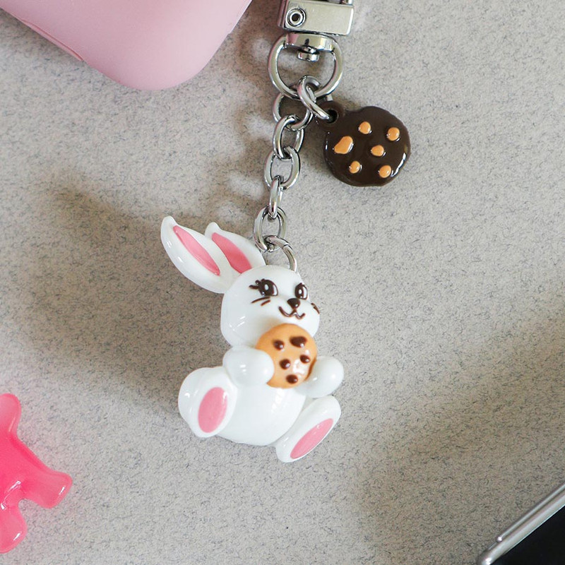 Usage example of Dailylike Cookie Bunny Daily Keyring Keychain Usage example of Dailylike Cookie Bunny Daily Keyring Keychain