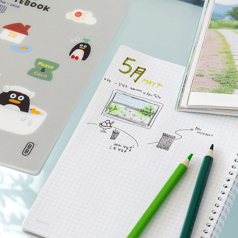 usage example of ROMANE Brunch Brother B5 PP Cover Lined Grid Notebook usage example of ROMANE Brunch Brother B5 PP Cover Lined Grid Notebook