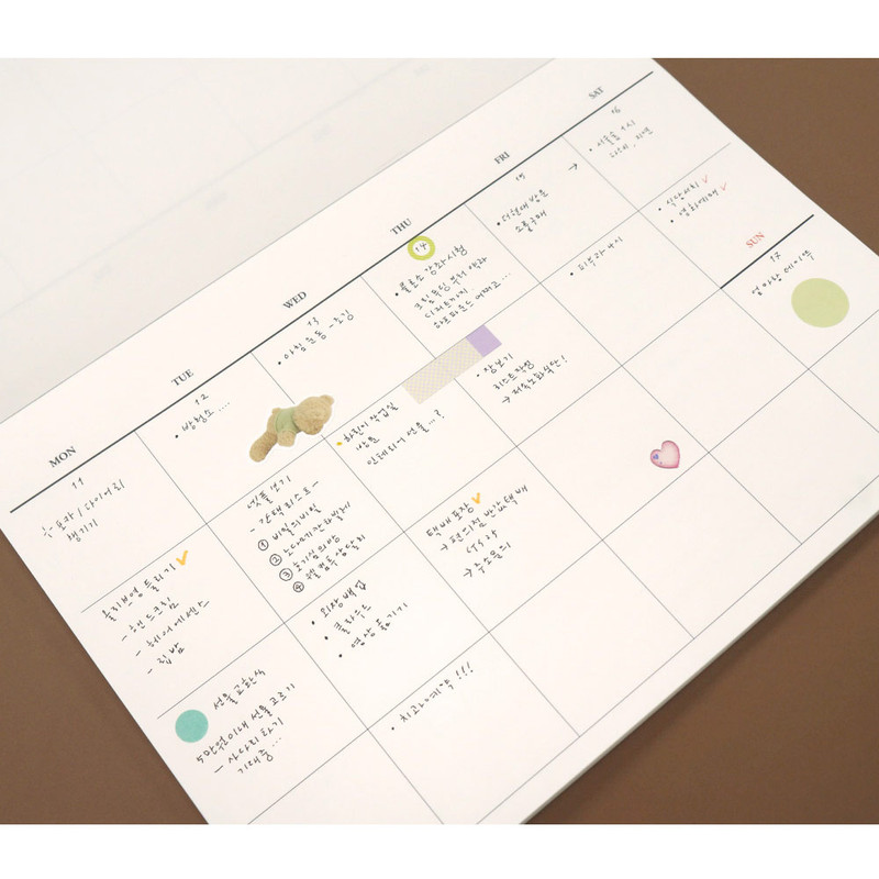 usage example of O-CHECK A4 Dateless Weekly Desk Planner Pad usage example of O-CHECK A4 Dateless Weekly Desk Planner Pad