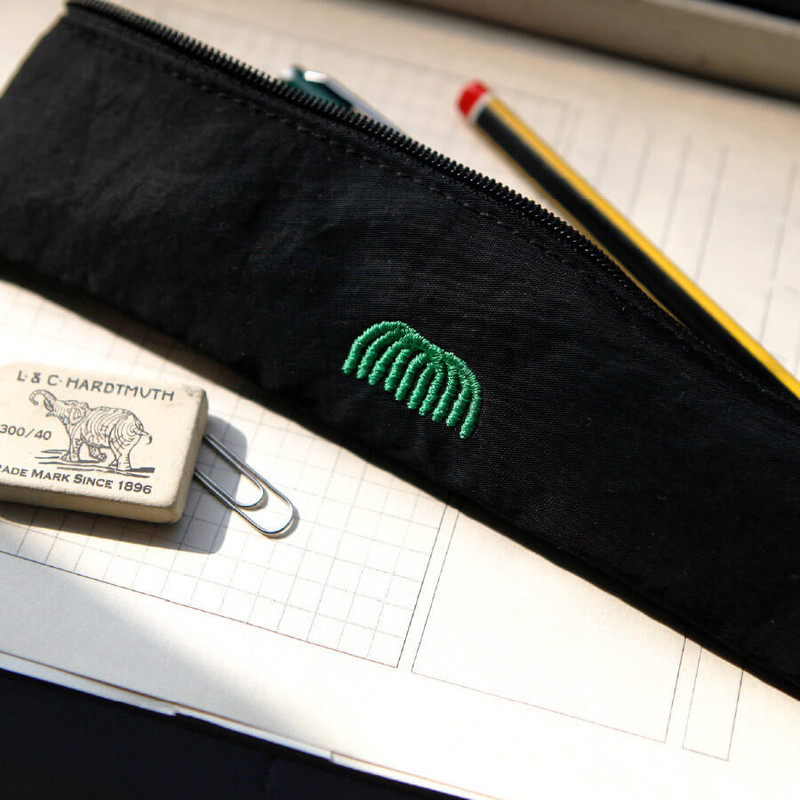 SOSOMOONGOO Sojak6 Journey Of The Two Bunnies Zipper Pencil Case