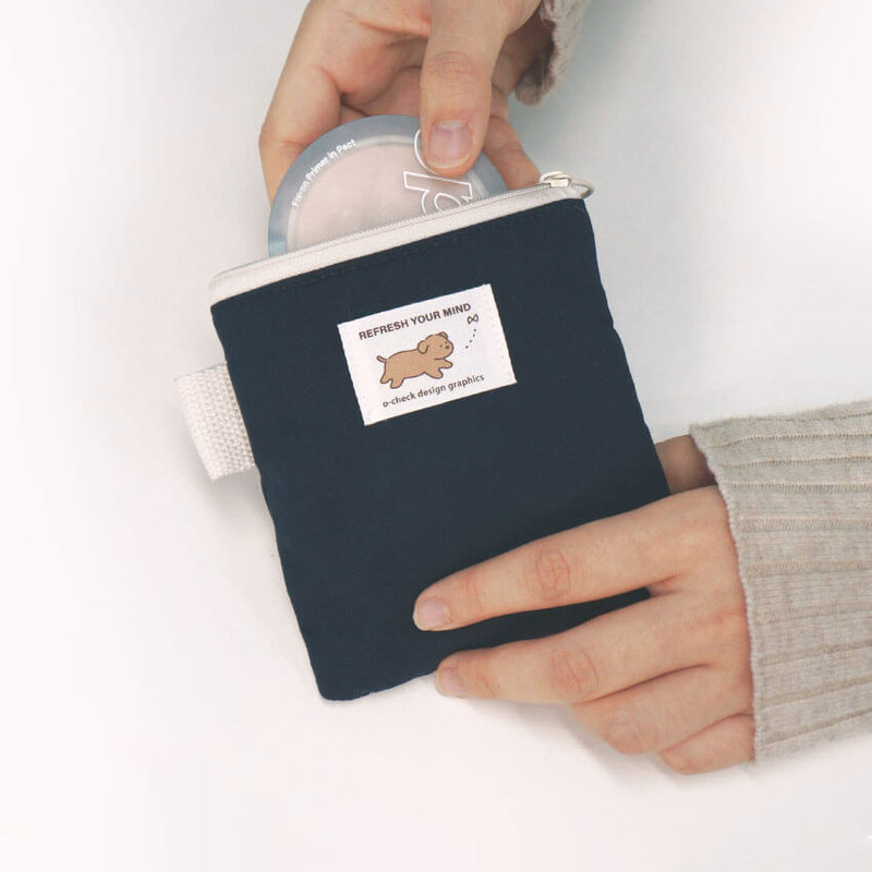 usage example of O-Check Refresh Your Mind Small Cotton Zipper Pouch usage example of O-Check Refresh Your Mind Small Cotton Zipper Pouch