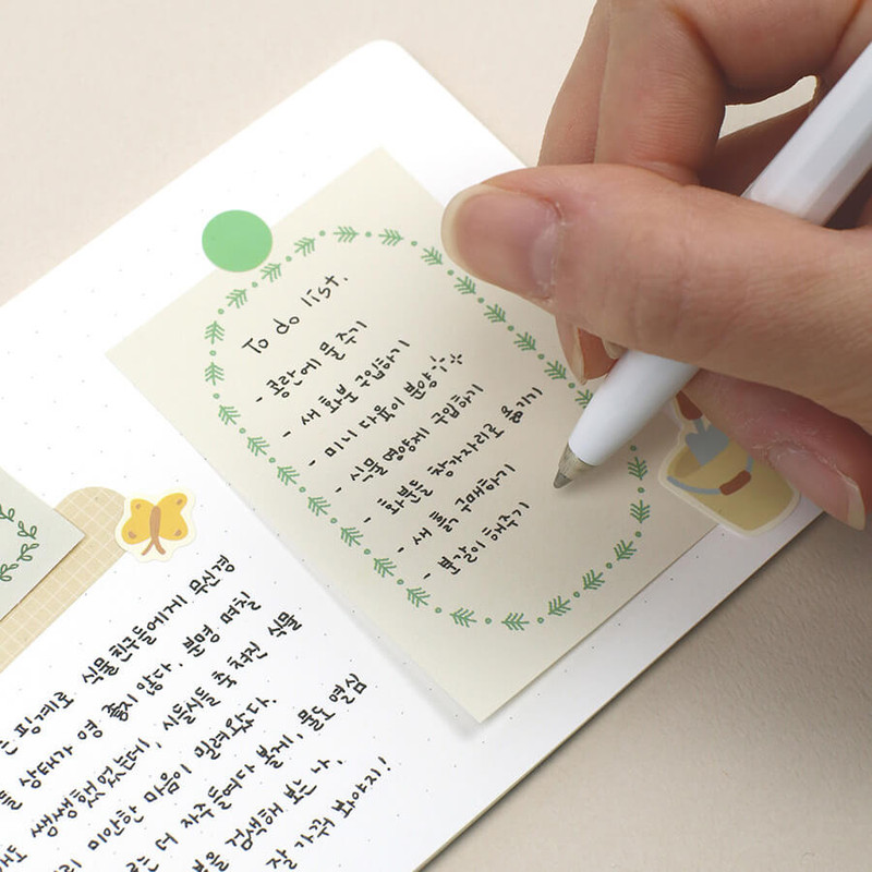 usage example of Paperian L'atelier Sticky Memo Notepad Set usage example of Paperian L'atelier Sticky Memo Notepad Set