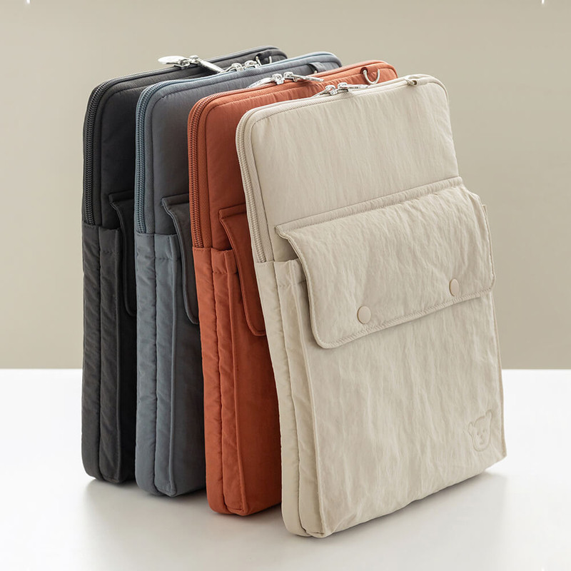 Romane 365 Bear Pocket 11 inch Zipper Tablet Case