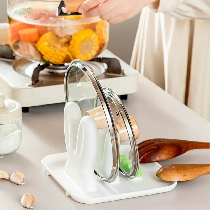 Usage example of Brisk Style Rabbit Pot Lid Kitchen Utensils Holder