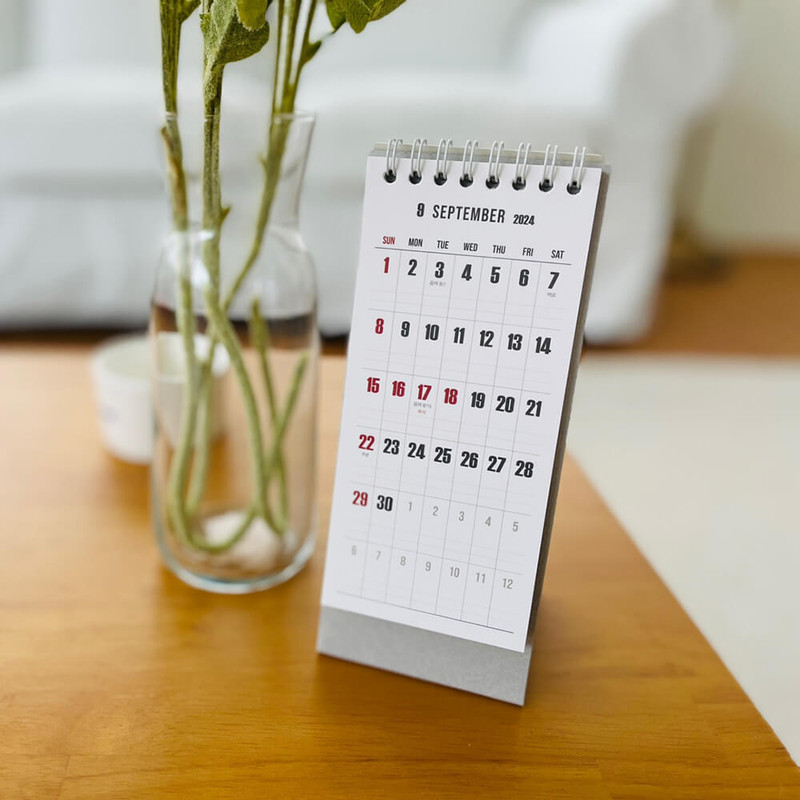 GMZ Between 18 months Slim Desk Calendar GMZ Between 18 months Slim Desk Calendar