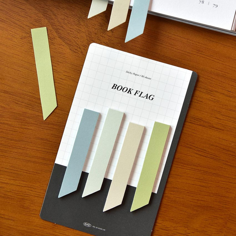 Usage  example of Plepic Book Commentary Flag Sticky Notepad