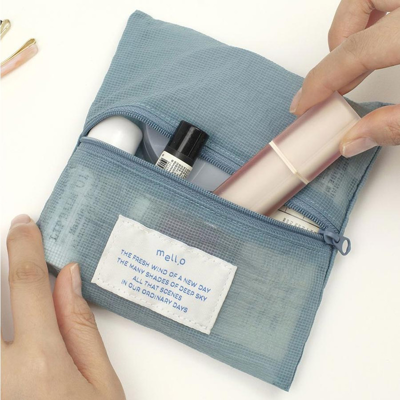Usage example of Paperian Mello Square Zipper Pouch Usage example of Paperian Mello Square Zipper Pouch