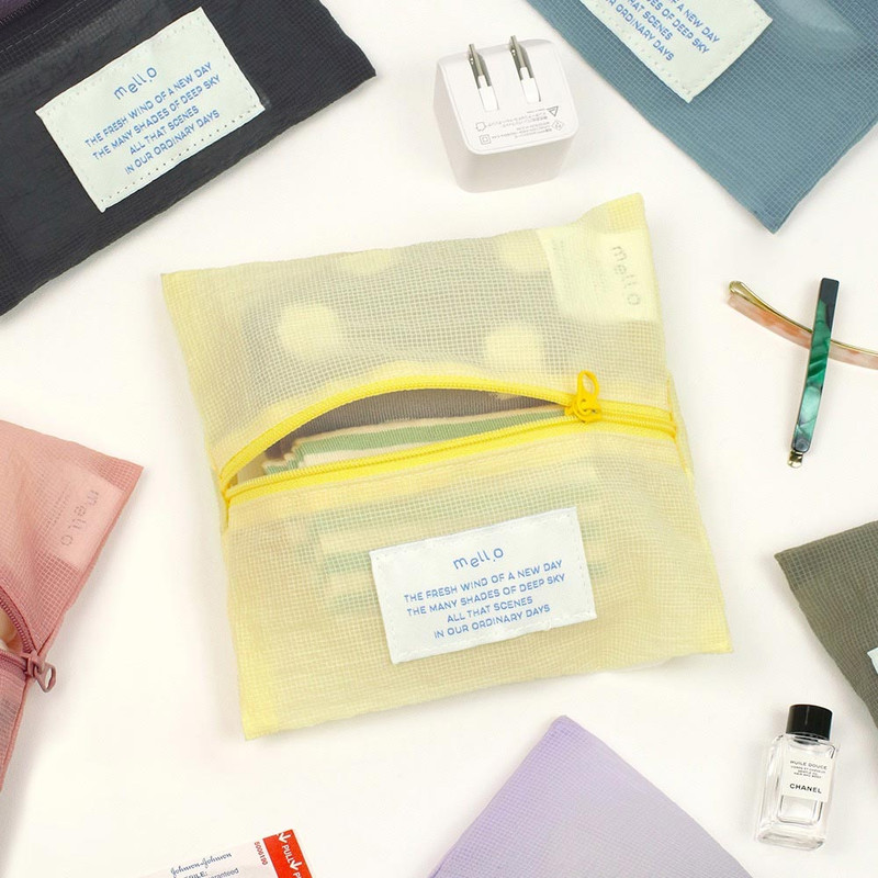 Usage example of Paperian Mello Square Zipper Pouch Usage example of Paperian Mello Square Zipper Pouch
