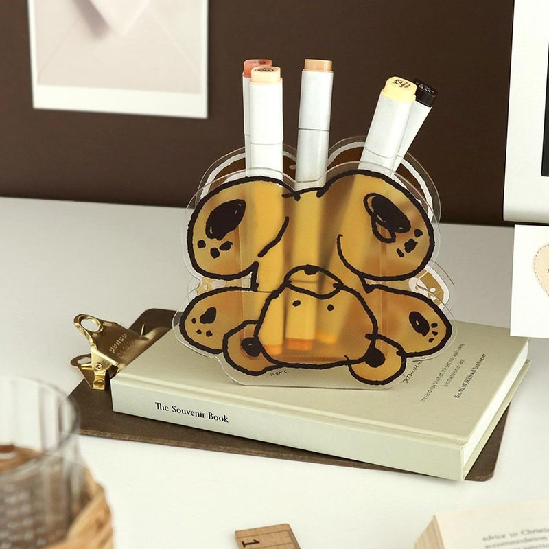 Usage example of Iconic Friends Acrylic Pen Holder