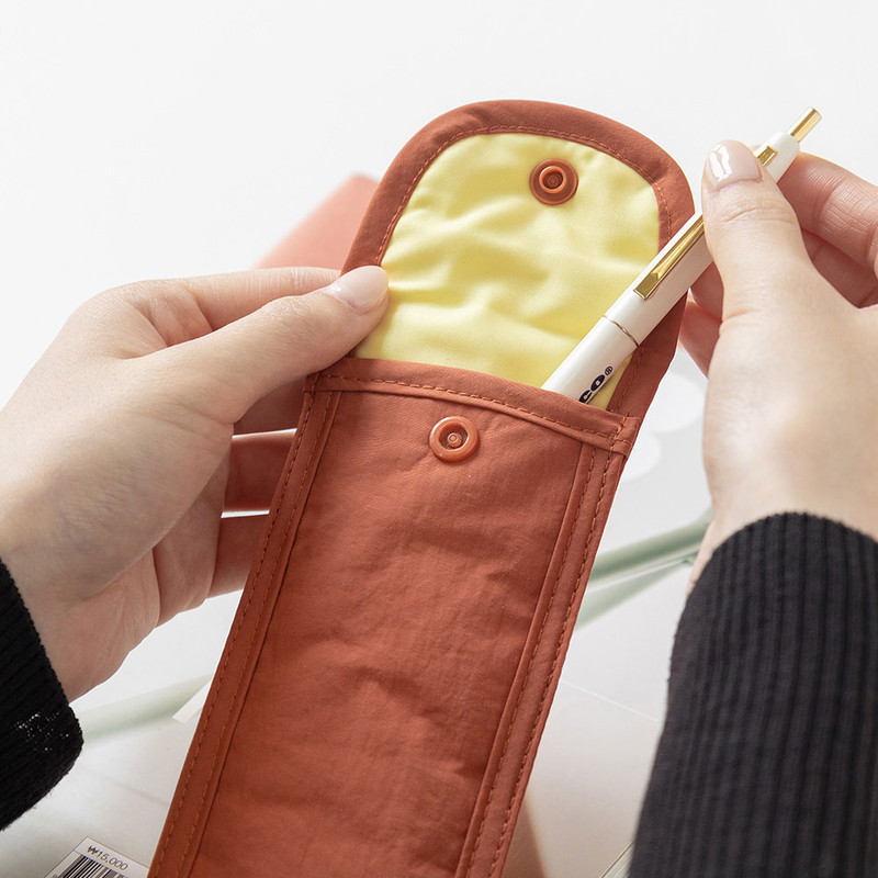 Usage example of Romane Brunch Brother 365 Letter Slim Pencil Case Usage example of Romane Brunch Brother 365 Letter Slim Pencil Case