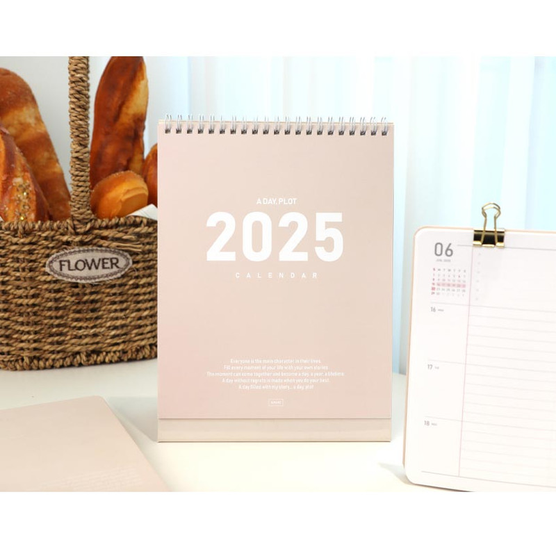 AMAKE 2025 A Day Plot Desk Calendar