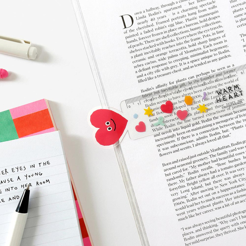 Usage example of Bookfriends Smile 15cm Ruler Clear Bookmark