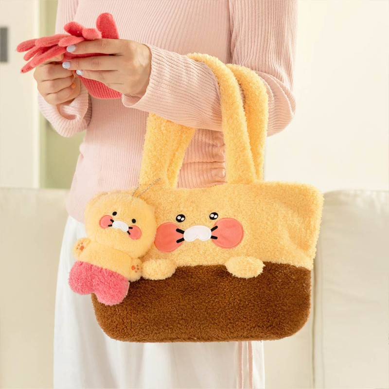 Usage example of Kakao Friends Choonsik Boucle Tote Bag