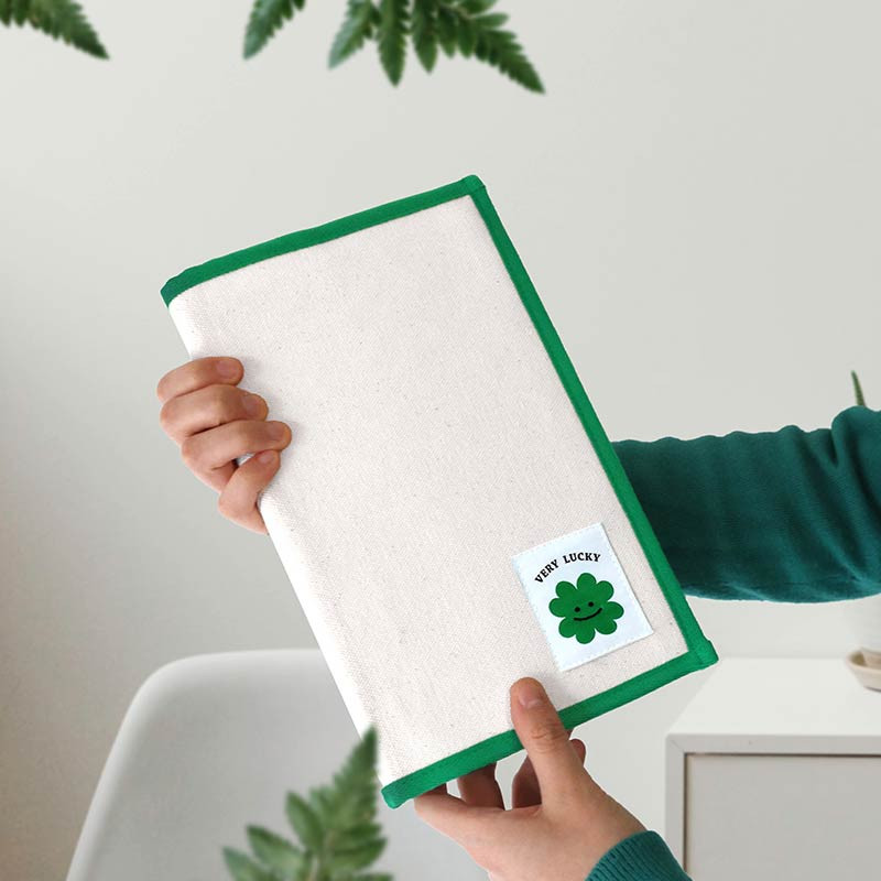 Usage example of Bookfriends Very Very Canvas Book Cover