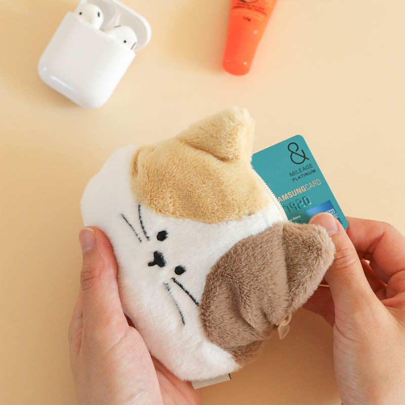 Usage example of Dailylike Animal Face Zipper Card Case keyring