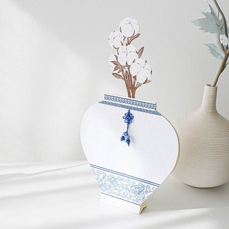 Somssi Korean White Porcelain Vase Card Set Somssi Korean White Porcelain Vase Card Set