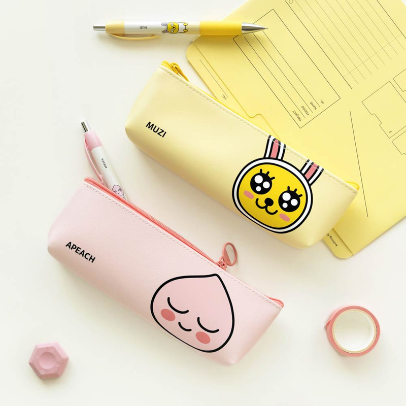 Usage example of Kakao Friends Pastel Triangle Zipper Pencil Case Usage example of Kakao Friends Pastel Triangle Zipper Pencil Case