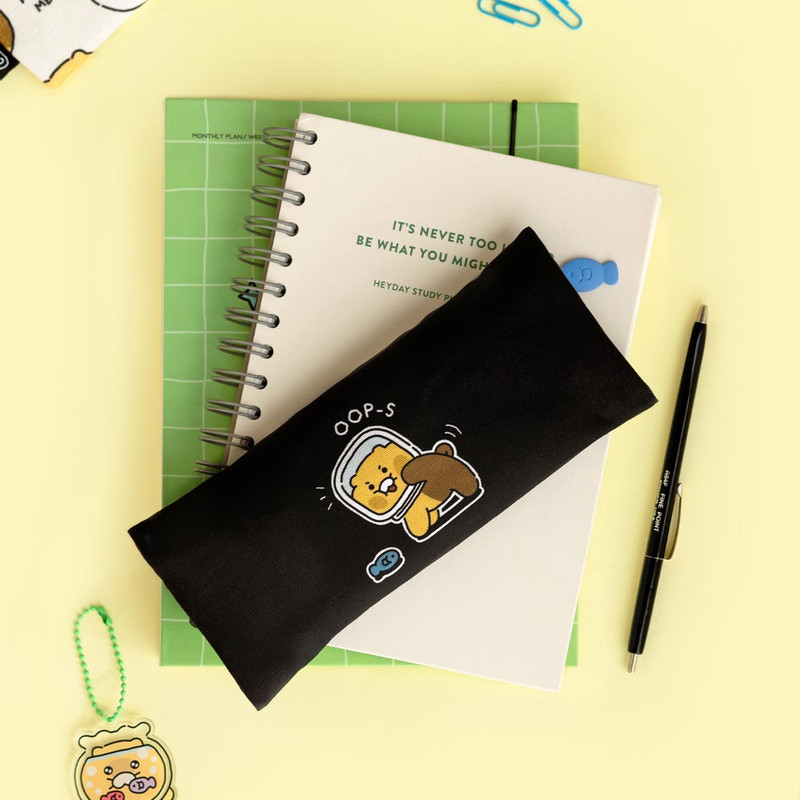 Usage example of Kakao Friends Choonsik Flat Zipper Pencil Case Usage example of Kakao Friends Choonsik Flat Zipper Pencil Case