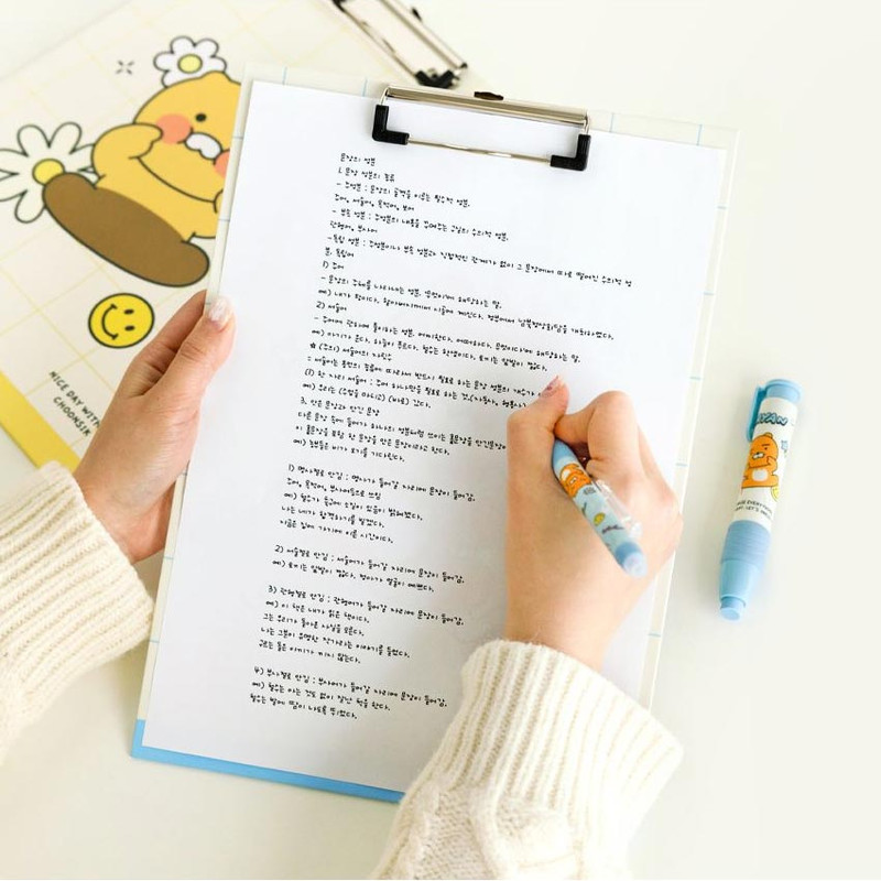 Usage example of Kakao Friends Say Cheese A4 Clipboard File Holder Usage example of Kakao Friends Say Cheese A4 Clipboard File Holder