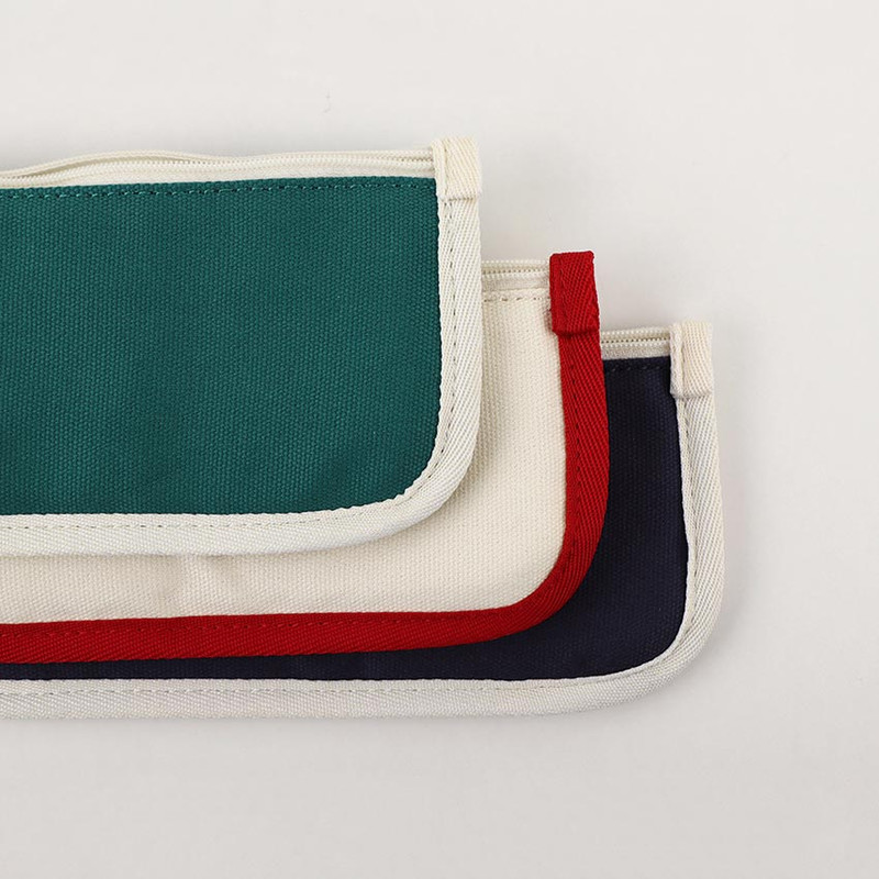 Detail of PEANUTS Snoopy Vintage Flat Zipper Pencil Case