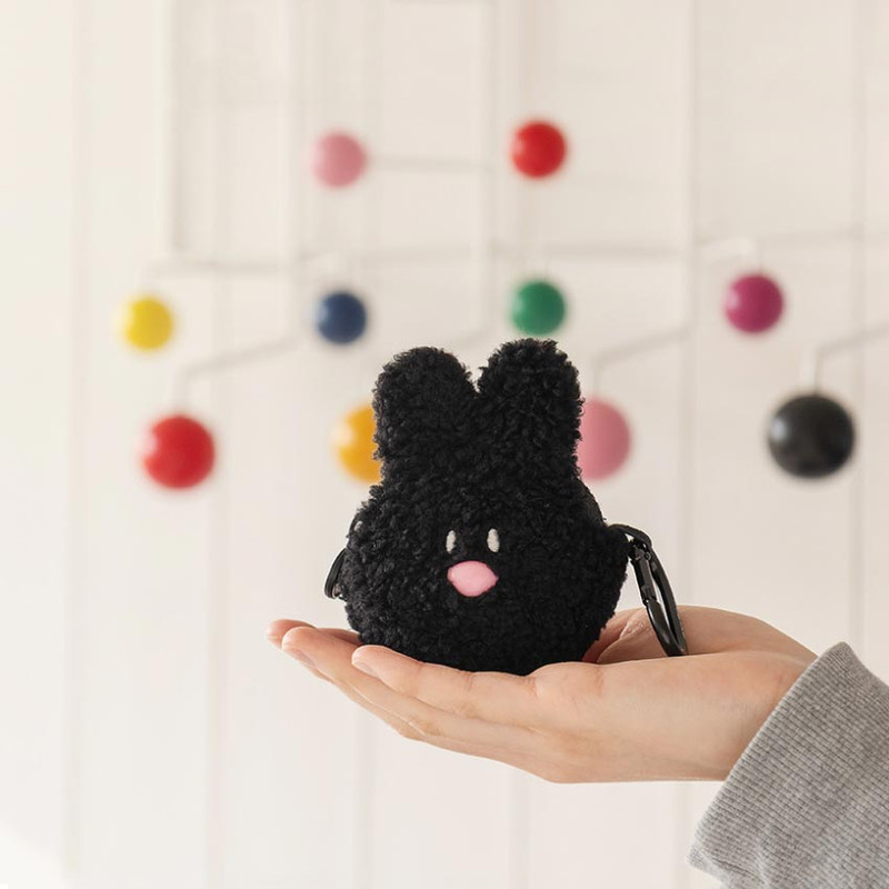 Romane Brunch Brother Boucle AirPods Case Ver2 Romane Brunch Brother Boucle AirPods Case Ver2