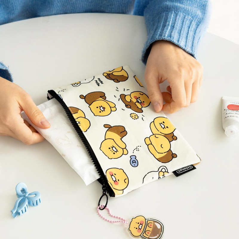 Usage example of Kakao Friends Choonsik Pattern Medium Cotton Flat Pouch