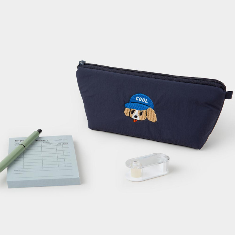 Usage example of All New Frame Airy Coolest Zipper Pencil Case