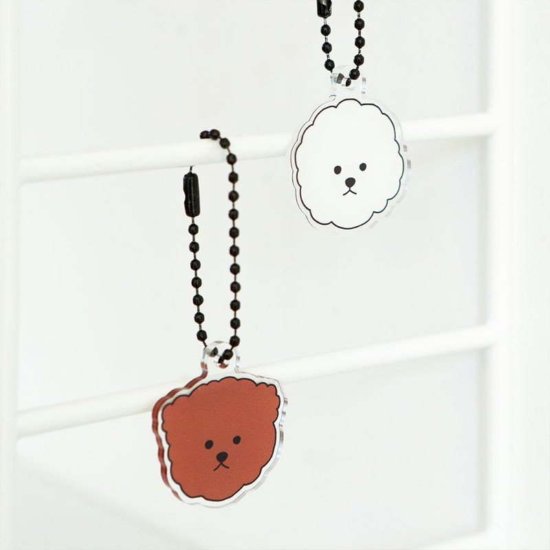 Usage example of Dailylike Animal Acrylic Keyring with Ballchain 01-02 Usage example of Dailylike Animal Acrylic Keyring with Ballchain 01-02