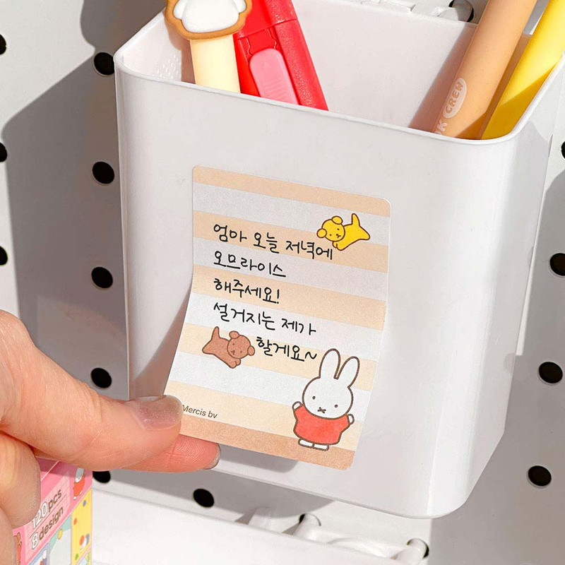 Usage example of Miffy Roll-Up Sticky Notes Usage example of Miffy Roll-Up Sticky Notes