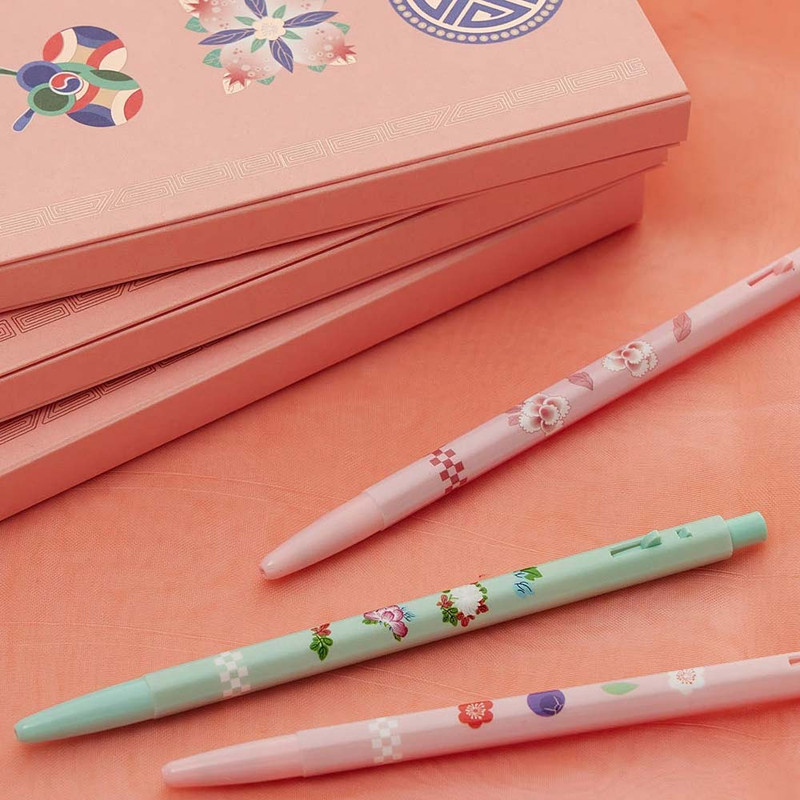 Royal Heritage Design - Monami X Danha 153 Ballpoint Pen Pack Royal Heritage Design - Monami X Danha 153 Ballpoint Pen Pack