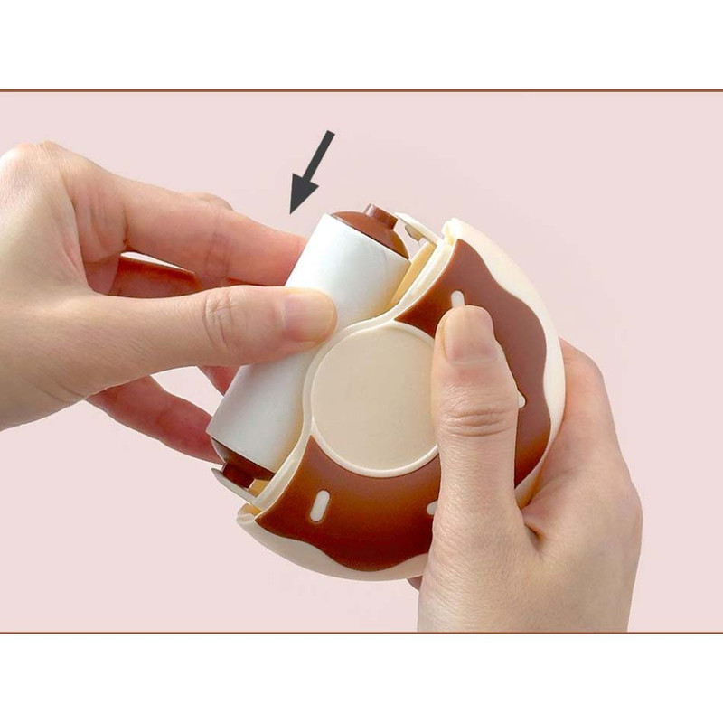 Refillable -  Il Jeong Donut-shaped Lint Roller