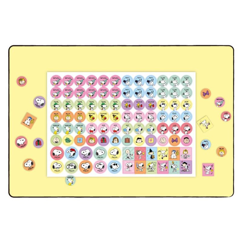 Comes with a Sticker - PEANUTS 2026 Snoopy Desk Calendar