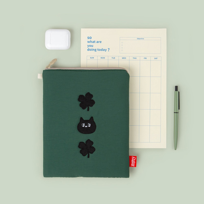 Cute Design - All new frame Black Cat With Clover iPad Mini Tablet Pouch (8.3")