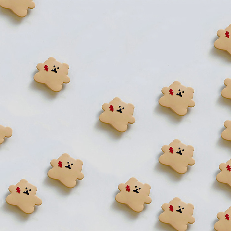 Bandaged Bear - roomroom Scamp Bear Shoe Charms
