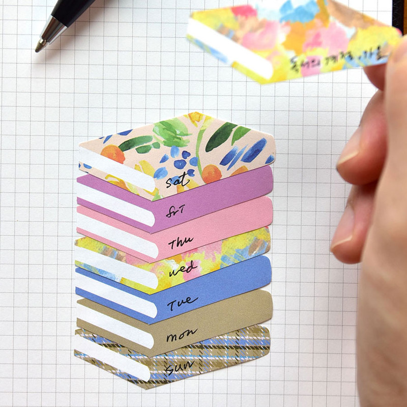 Usage example of Plepic Book-Shaped Pattern Sticky Note Set