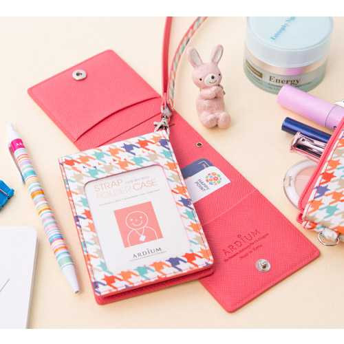 Ardium Colorful pattern bifold flat card case with neck strap