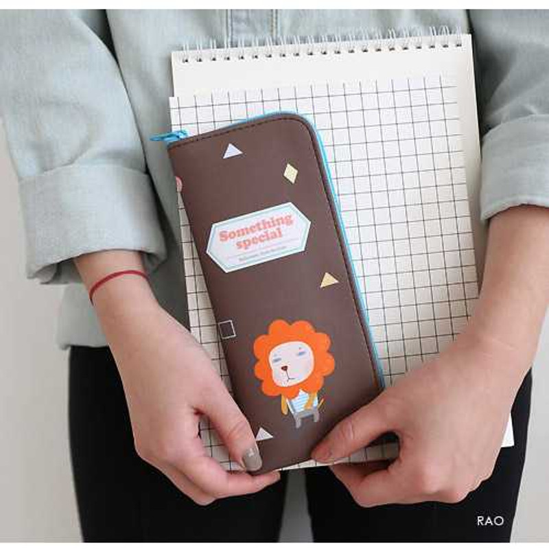 Romane Hellogeeks from the forest zipper pencil case