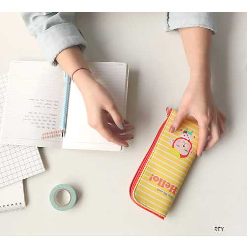 Romane Hellogeeks from the forest zipper pencil case
