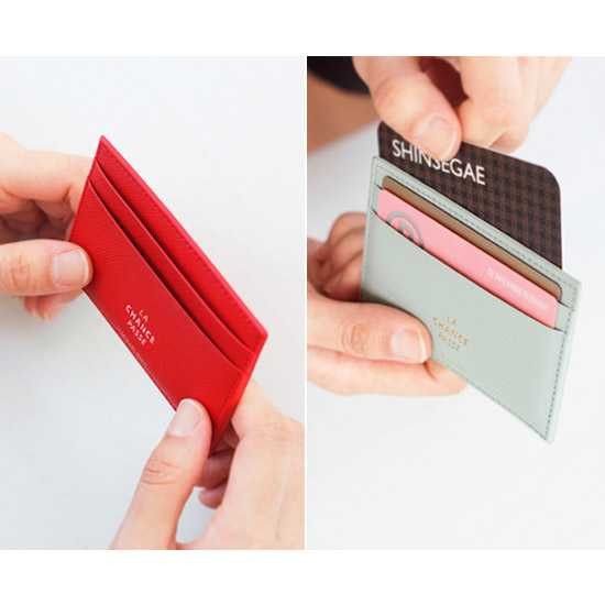 Iconic La chance passe flat card holder case