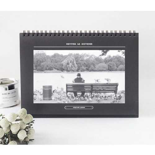 Seeso the Photo undated desk monthly planner scheduler