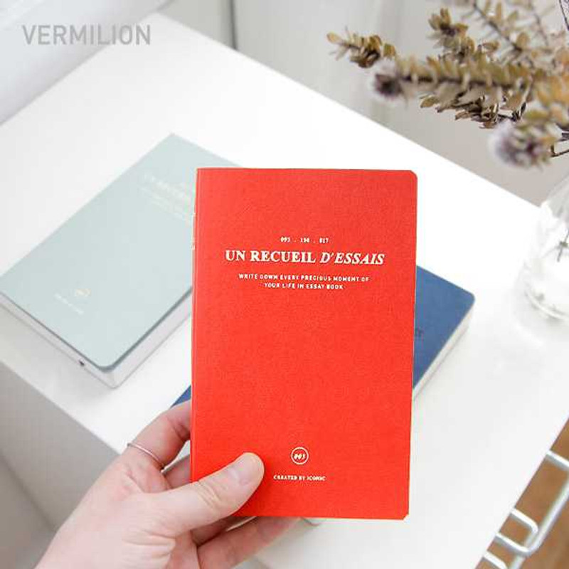 Iconic Un recueil dessais essay notebook ver.3 Iconic Un recueil dessais essay notebook ver.3