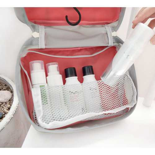 Iconic Travel hanging toiletries organizer bag