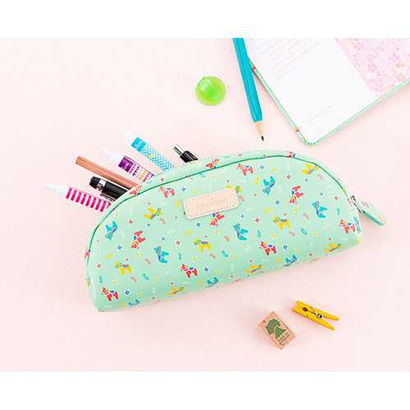 Ardium Pattern round zipper pencil case