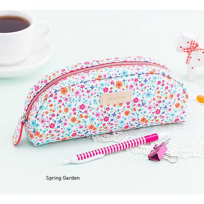 Ardium Pattern round zipper pencil case