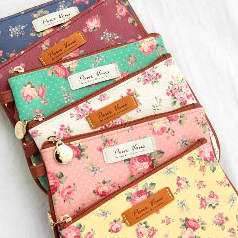 Wanna This Pour vous flower pattern clutch bag small