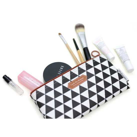 Rollercoaster Catch the moment black triangle pencil case