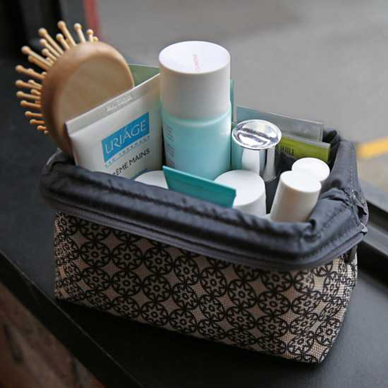 Monopoly Nature motif pattern wire travel beauty pouch Monopoly Nature motif pattern wire travel beauty pouch