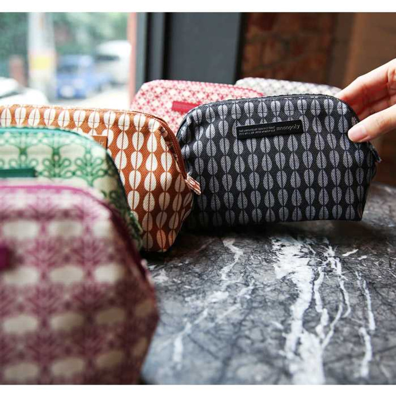 Monopoly Nature motif pattern wire travel beauty pouch Monopoly Nature motif pattern wire travel beauty pouch