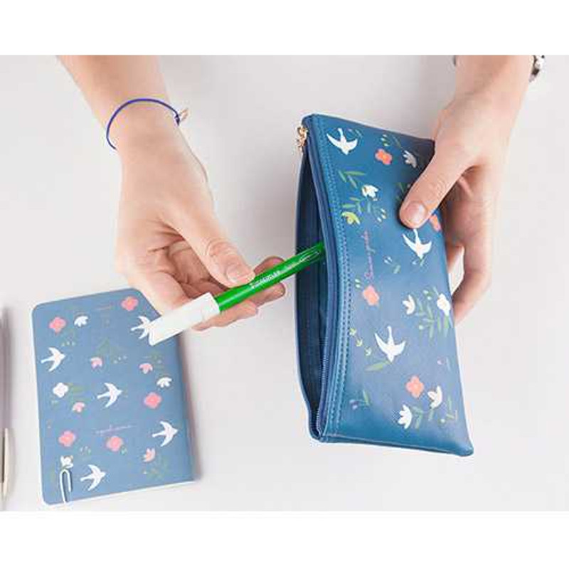 Livework Piyo cute pattern wide zipper pouch