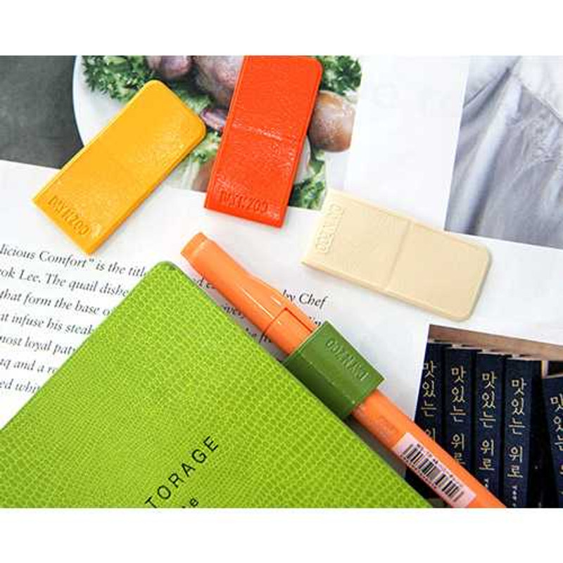 Minibus Day N zoo adhesive desk pen holder